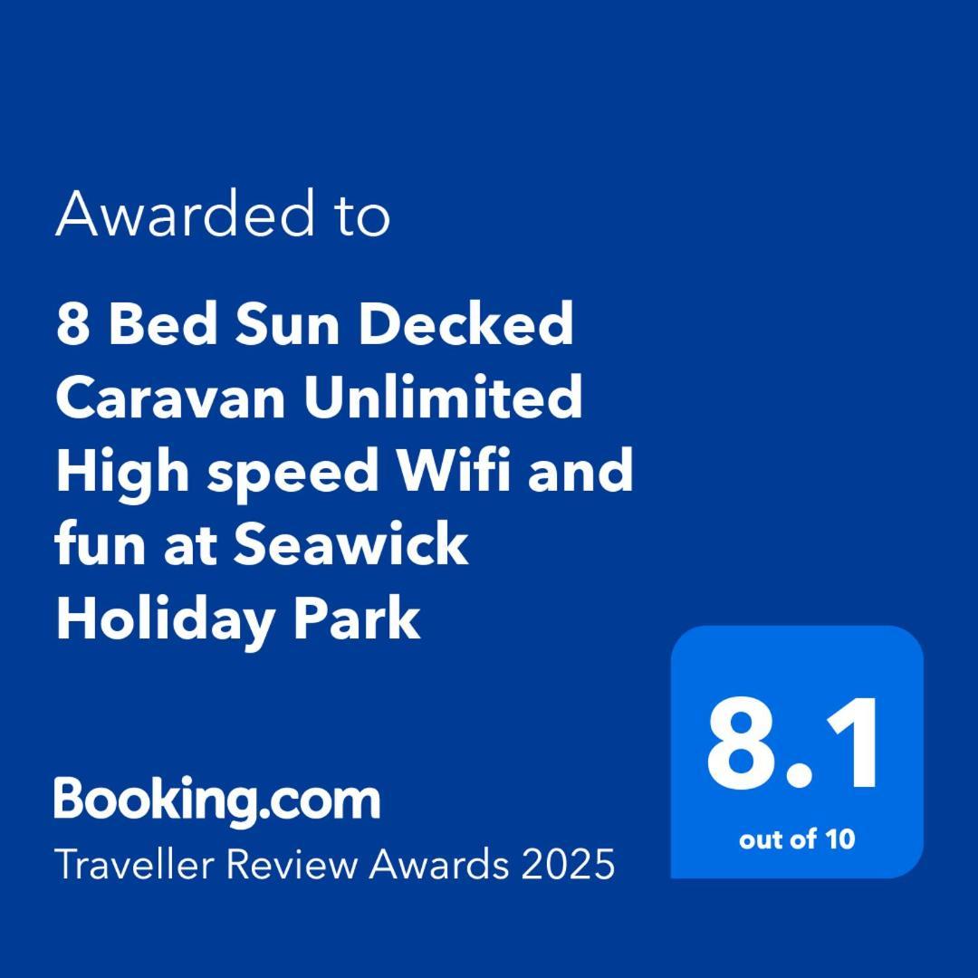 8 Bed Sun Decked Caravan Unlimited High Speed Wifi And Fun At Seawick Holiday Park 클랙톤온씨 외부 사진